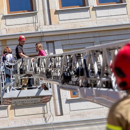 Crisis response exercise at Silesian Voivodeship Marshal's Office, Katowice, Poland. (wygenerowano przez AI)