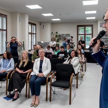 W trakcie spotkania w Mikołowie omawiano Regionalny Plan Adaptacji do zmian klimatu. (wygenerowano przez AI)