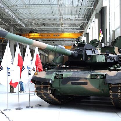 Wystawiony w Gliwicach kontrakt na dostawę 180 czołgów K2 Black Panther dla Wojska Polskiego. (wygenerowano przez AI)
