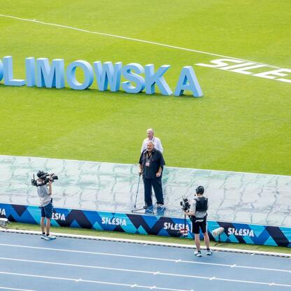 Na Silesia Stadiumu odbyła się uroczystość wręczenia Nagród Marszałka Województwa Śląskiego za wybitne osiągnięcia sportowe. (wygenerowano przez AI)
