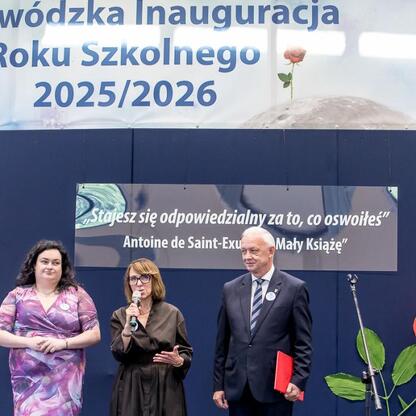 Wojewódzka Inauguracja Roku Szkolnego 2025/2026 w Zespole Szkół nr 1 w Kłobucku. (wygenerowano przez AI)