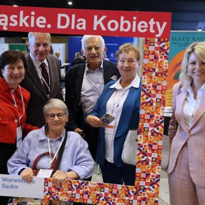 Wojciech Saługa, Marszałek Województwa Śląskiego, na XVII Międzynarodowym Kongresie Kobiet w Katowicach. (wygenerowano przez AI)