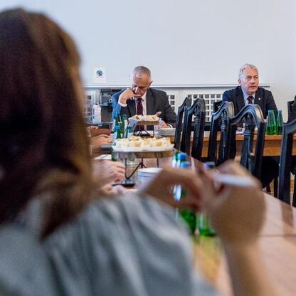 Wojciech Saługa i Leszek Pietraszek w trakcie spotkania Rady Programowej Stowarzyszenia Biznes – Nauka – Samorząd 