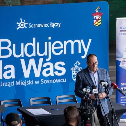 Uroczystość podpisania umowy na rewitalizację terenu byłej KWK Kazimierz-Juliusz w Sosnowcu. (wygenerowano przez AI)