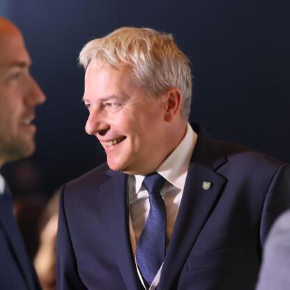 Wojciech Saługa, Marszałek Województwa Śląskiego, wraz z uczestnikami PRECOP w Katowicach. (wygenerowano przez AI)