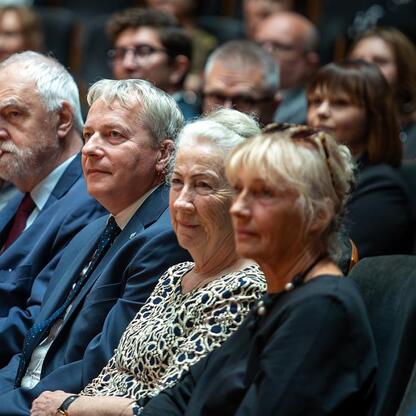 Zwiedzanie jubileuszowego koncertu UTW w Katowicach, z udziałem Zespołu Pieśni i Tańca 