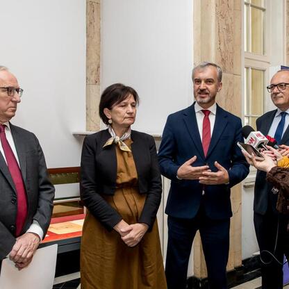 Konferencja z okazji 60. rocznicy listu polskich biskupów, Śląsk. (wygenerowano przez AI)