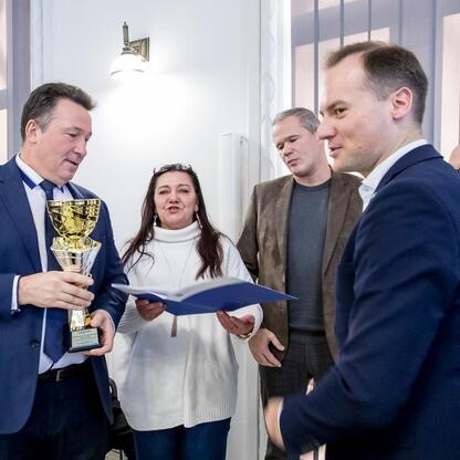Oficjalna prezentacja zwycięzców Urzędu Marszałkowskiego Śląskiego. (wygenerowano przez AI)