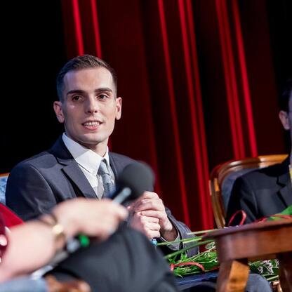 Panel sędziów podczas ceremonii wręczenia nagród Marszałka Województwa Śląskiego Culture Awards w Kinoteatrze Rialto w Katowicach. (wygenerowano przez AI)