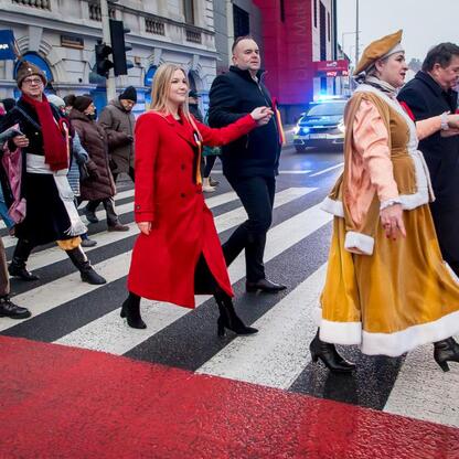 Zwycięski moment inauguracji Bielska-Białej jako Polskiej Stolicy Kultury. (wygenerowano przez AI)
