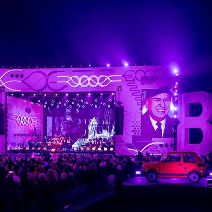 Inauguracja Bielska-Białej jako Polskiej Stolicy Kultury 2026, koncert Evviva l’arte na Placu Ratuszowym. (wygenerowano przez AI)