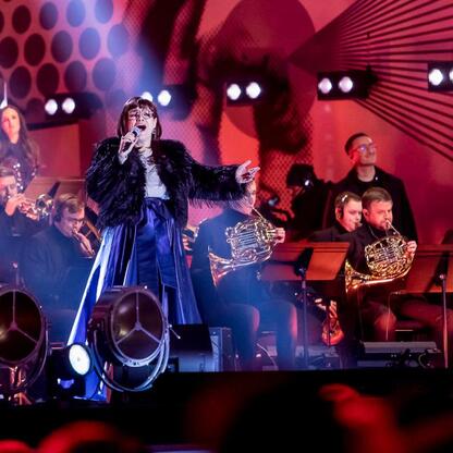 Inauguracja Bielska-Białej jako Polskiej Stolicy Kultury 2026. Koncert Evviva l’arte na Placu Ratuszowym. (wygenerowano przez AI)