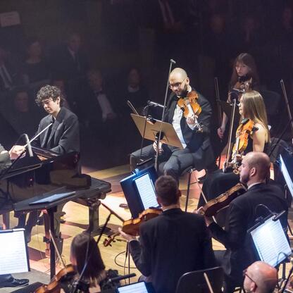 Bielsko-Biała jako Polska Stolica Kultury 2026: Inauguracyjny koncert na Placu Ratuszowym. (wygenerowano przez AI)