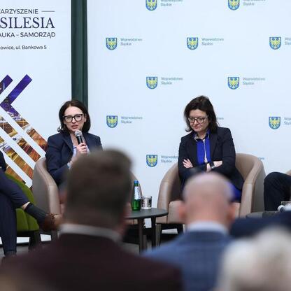Panel dyskusyjny na konferencji 