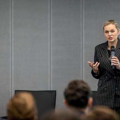 Na konferencji w Sosnowcu przedstawiciele MEN omawiają 