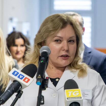 W Bytomiu odbyła się konferencja prasowa po modernizacji Bytomskiego Centrum Pediatrii. (wygenerowano przez AI)