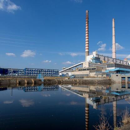 Nowy blok gazowy w Rybniku, planowany do oddania w 2029 roku, zmodernizuje infrastrukturę energetyczną regionu. (wygenerowano przez AI)