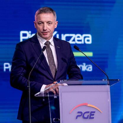 Podczas uroczystości w Elektrowni Rybnik ogłoszono plany budowy kolejnych bloków gazowych, zgodnie z inwestycjami PGE w regionie Śląska. (wygenerowano przez AI)