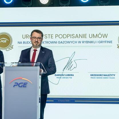 Podpisanie umów na budowę elektrowni gazowych w Rybniku i Gryfinie. (wygenerowano przez AI)
