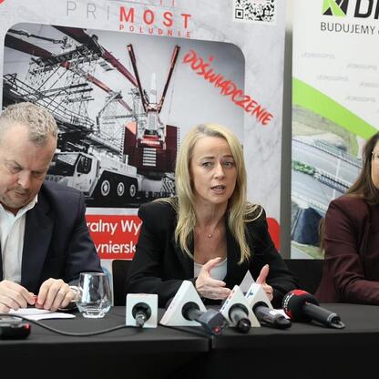 W Sosnowcu rozpoczyna się nowoczesna infrastruktura rowerowa Velostrada, wspierana przez Urzędu Marszałkowskiego Województwa Śląskiego i GZM. (wygenerowano przez AI)