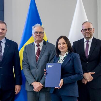 Członkowie Zarządu Województwa Śląskiego podczas spotkania w ramach programu Rozwój Lokalny Kierowany przez Społeczność. (wygenerowano przez AI)