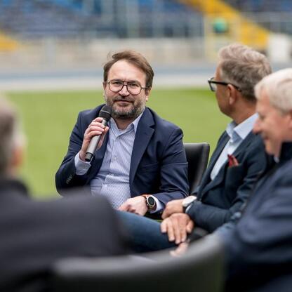 Panel dyskusyjny na Superauto.pl Stadion Śląskim, debata 