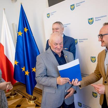 Grzegorz Boski, wicemarszałek Województwa Śląskiego, uczestniczy w uroczystości zastępowania umów w ramach konkursów 