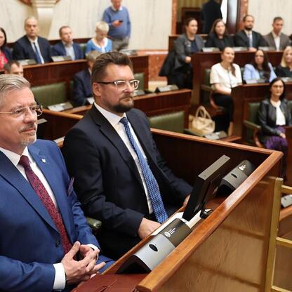Radni podczas obrad.
