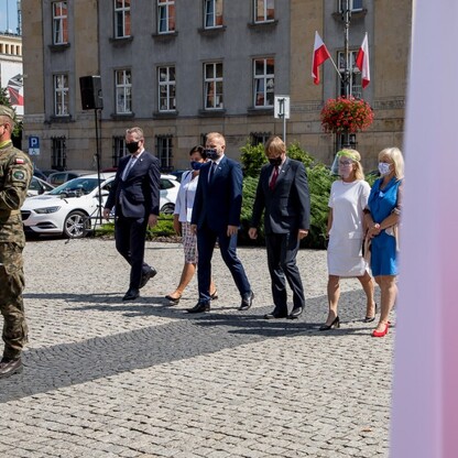 Złożenie wieńca przy Pomniku Wojciecha Korfantego w Katowicach. fot. Tomasz Żak / UMWS