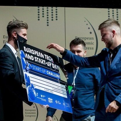 Gala wręczenia nagród dla najlepszych start-upów konkursu Start-up Challenge 2020. fot. Tomasz Żak / UMWS