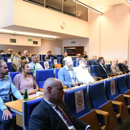 Wręczenie promes umów o dofinansowanie w siedzibie Regionalnej Izby Gospodarczej w Katowicach. fot. Patyk Pyrlik / UMWS
