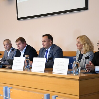 Wręczenie promes umów o dofinansowanie w siedzibie Regionalnej Izby Gospodarczej w Katowicach. fot. Patyk Pyrlik / UMWS