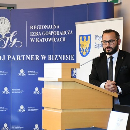 Wręczenie promes umów o dofinansowanie w siedzibie Regionalnej Izby Gospodarczej w Katowicach. fot. Patyk Pyrlik / UMWS