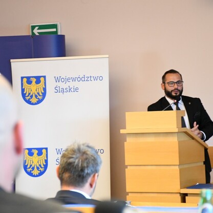Wręczenie promes umów o dofinansowanie w siedzibie Regionalnej Izby Gospodarczej w Katowicach. fot. Patyk Pyrlik / UMWS
