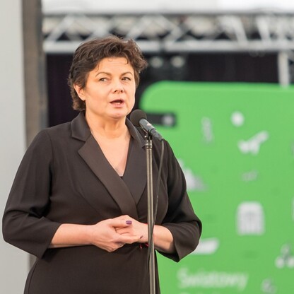 Wojewódzkie Obchody Światowego Dnia Turystyki. Wręczenie dyplomów podczas uroczystości w siedziba Zespołu Śląsk, Pałac w Koszęcinie..