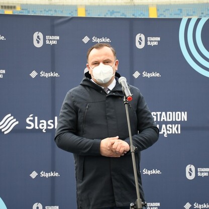 Śląski Program „Klub” - marszałek Jakub Chełstowski wręczył dotacje dla klubów sportowych.