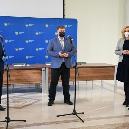 Podpisanie umów na realizację projektu „Odnawialne źródła energii poprawą jakości środowiska naturalnego”
