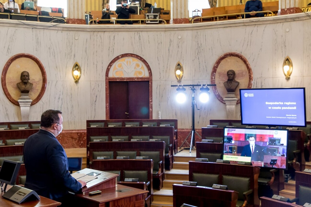 umws20201201_tele_tz013.jpg