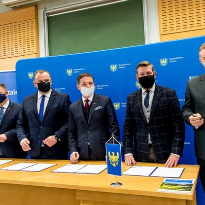 Podpisanie listu intencyjnego w sprawie utworzenia WYŻSZEJ SZKOŁY MEDYCZNEJ W RYBNIKU.