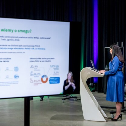 Konferencja online w studio TVP Katowice