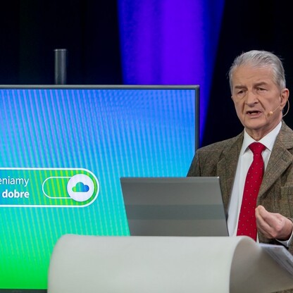 Konferencja online w studio TVP Katowice