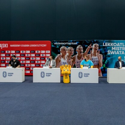 Konferencja prasowa 100 dni przed mistrzostwami świata sztafet na Stadionie Śląskim