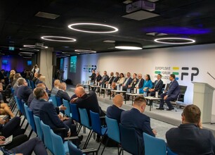efp_0710_przyszłośćstref-4.JPG