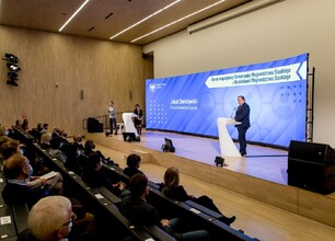 umws20211119_r_u_tz036.jpg