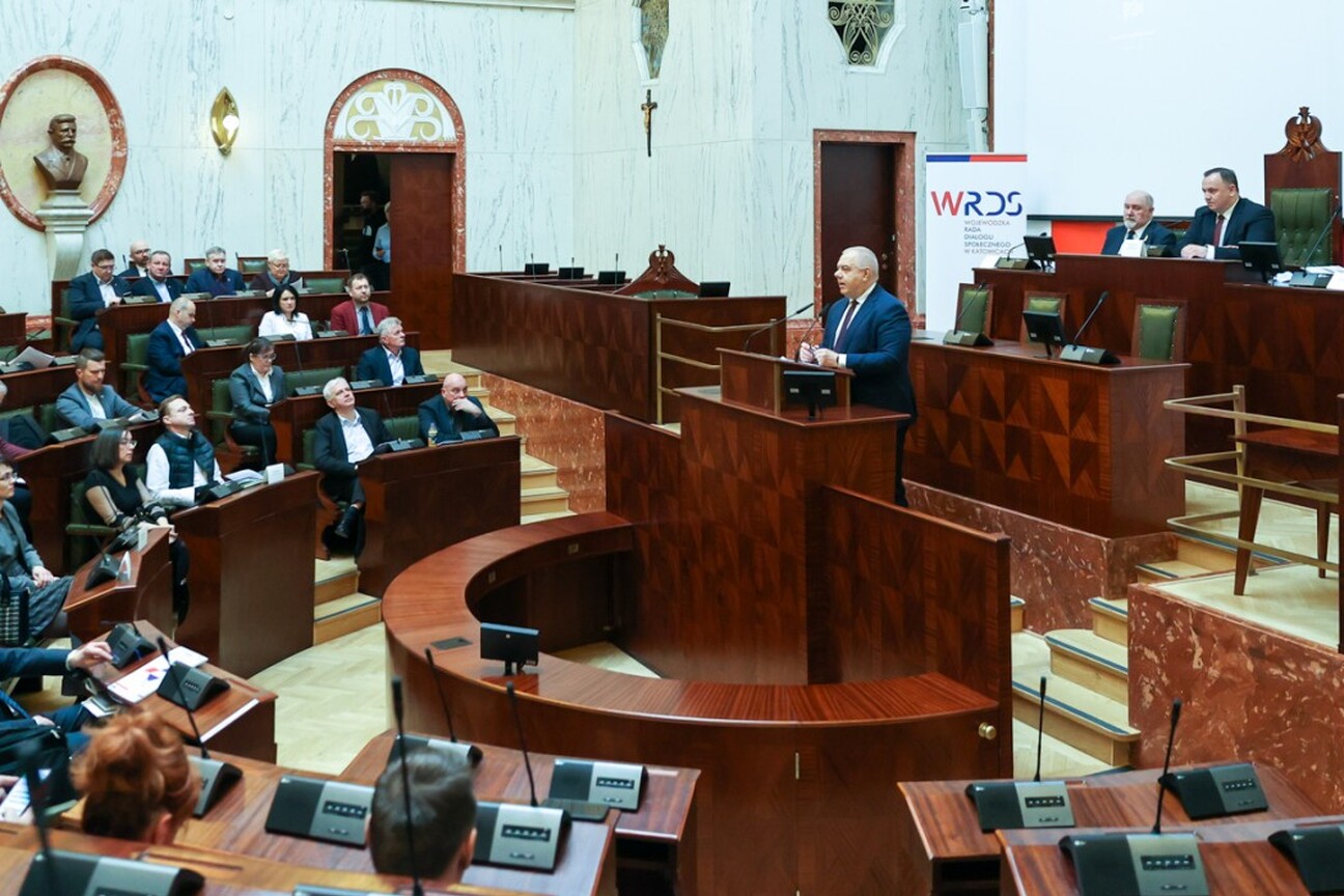AG068252.jpg
