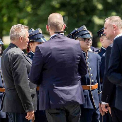 Złożenie wieńca przed Pomnikiem Powstańców Śląskich. fot. Tomasz Żak / UMWS