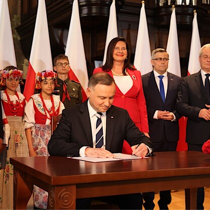 Prezydent RP Andrzej Duda podpisał ustawę dotyczącą ustanowienia Narodowego Dnia Powstań Śląskich. fot. Andrzej Grygiel / UMWS