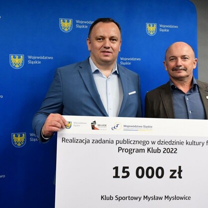 Wręczenie czeków w ramach Programu Klub. fot. Patryk Pyrlik / UMWS