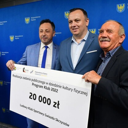 Wręczenie czeków w ramach Programu Klub. fot. Patryk Pyrlik / UMWS