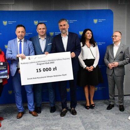 Wręczenie czeków w ramach Programu Klub. fot. Patryk Pyrlik / UMWS